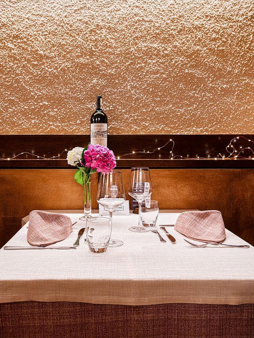 Chiuro Wine Hotel San Carlo - Relais & Spa - Boutique Hotel מראה חיצוני תמונה
