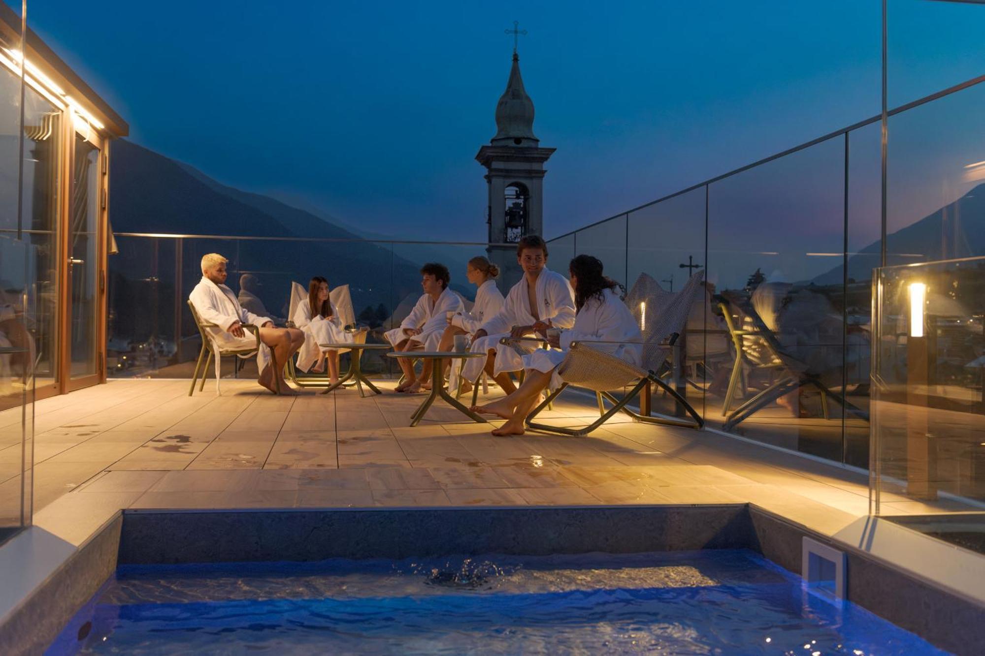 Chiuro Wine Hotel San Carlo - Relais & Spa - Boutique Hotel מראה חיצוני תמונה