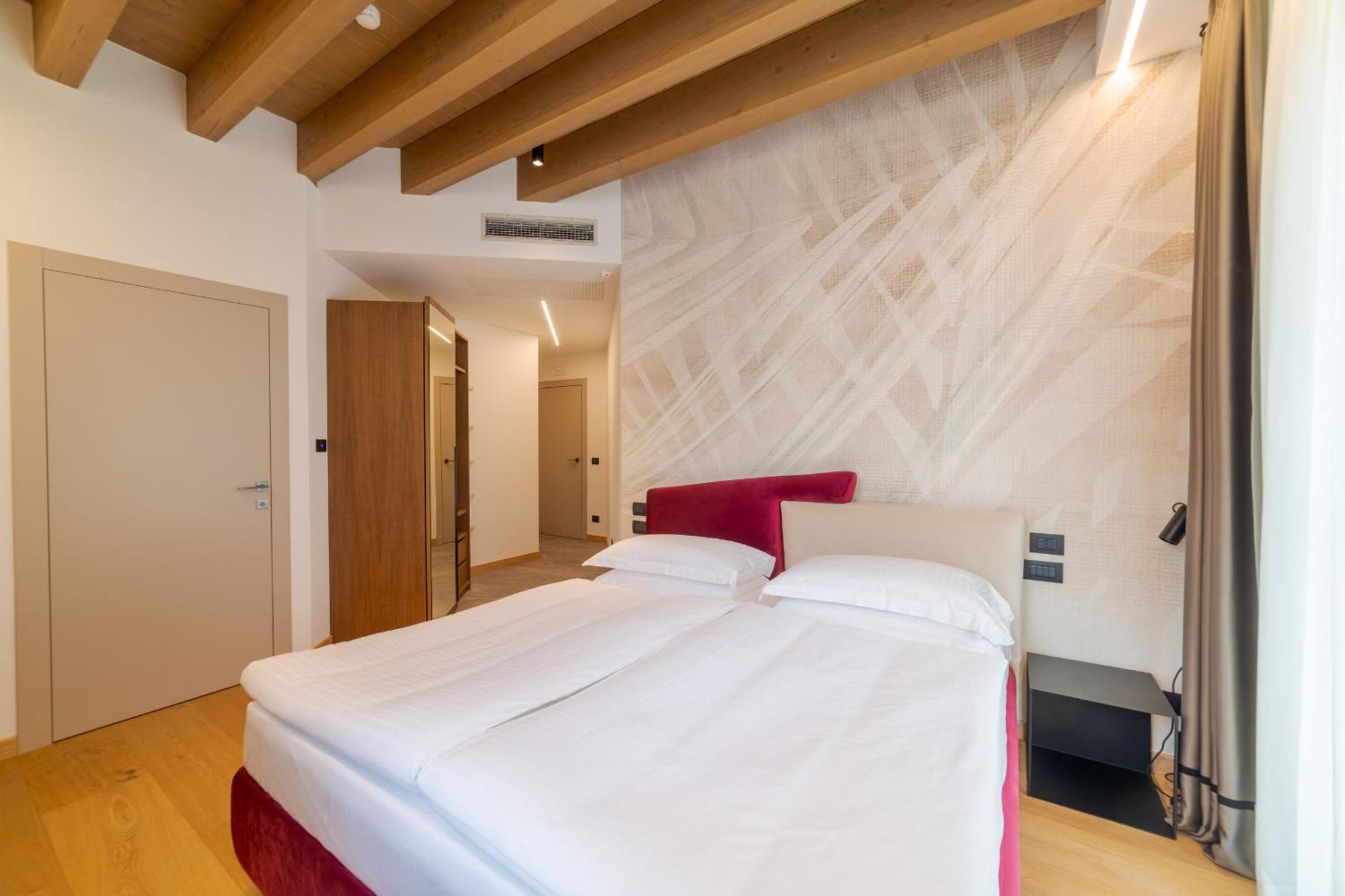 Chiuro Wine Hotel San Carlo - Relais & Spa - Boutique Hotel מראה חיצוני תמונה