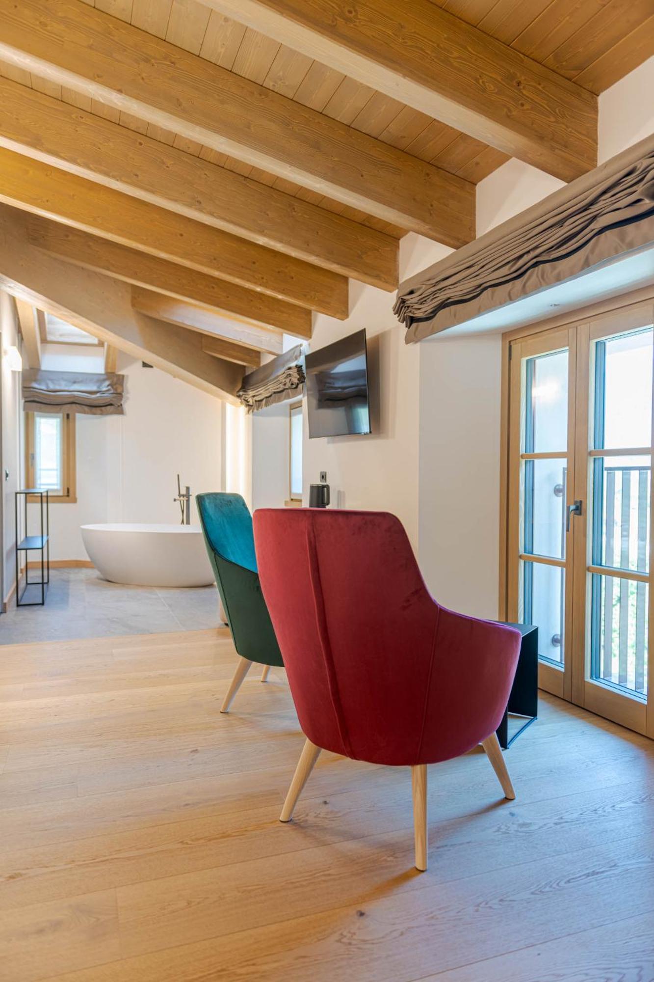Chiuro Wine Hotel San Carlo - Relais & Spa - Boutique Hotel מראה חיצוני תמונה