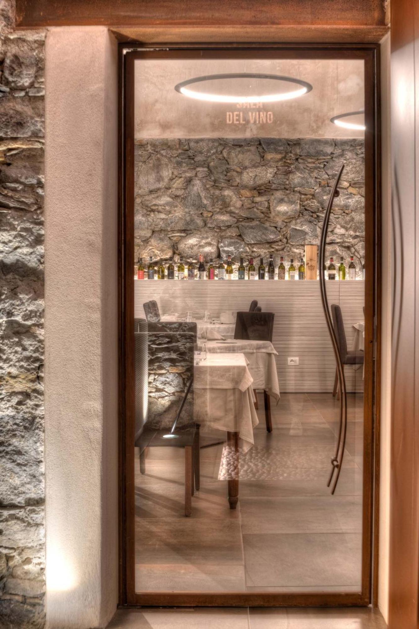 Chiuro Wine Hotel San Carlo - Relais & Spa - Boutique Hotel מראה חיצוני תמונה