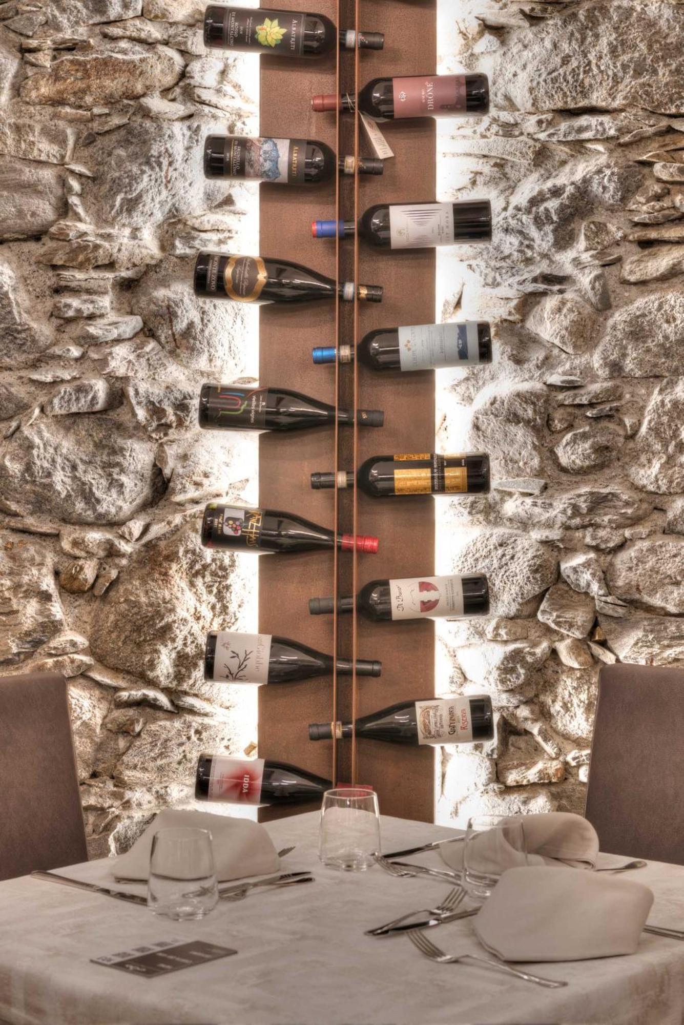 Chiuro Wine Hotel San Carlo - Relais & Spa - Boutique Hotel מראה חיצוני תמונה